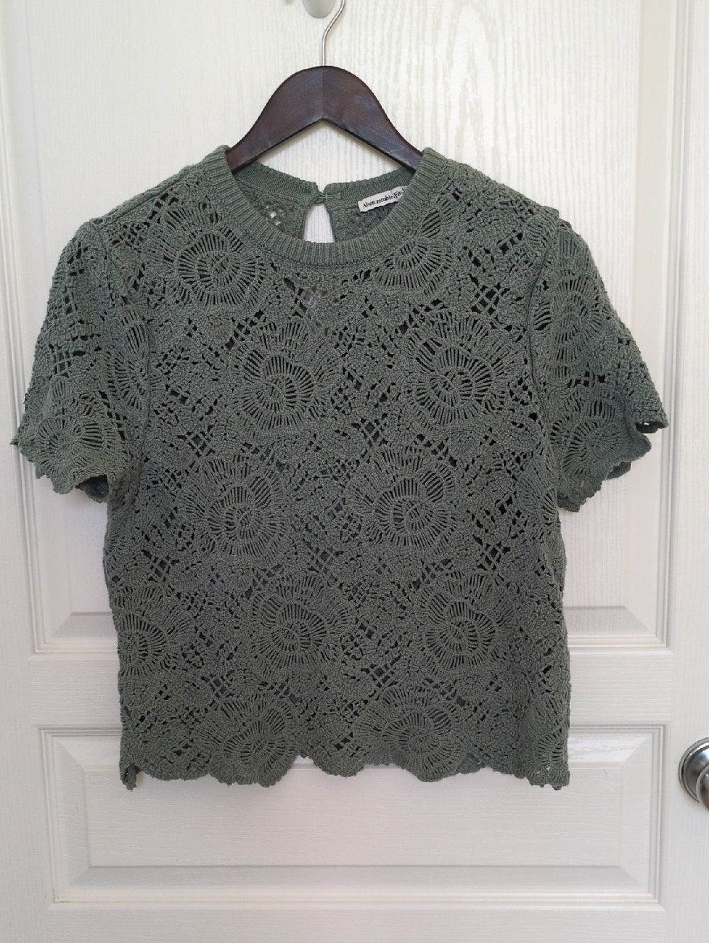 Abercrombie & Fitch Crochet Lace Short Sleeve Top